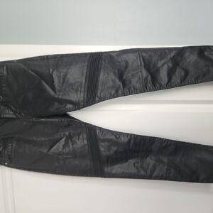 Women's Black Skinny Jeans